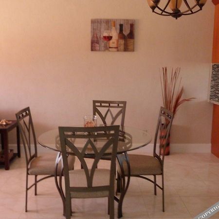 Taste Of Paradise Coral Harbour Esterno foto