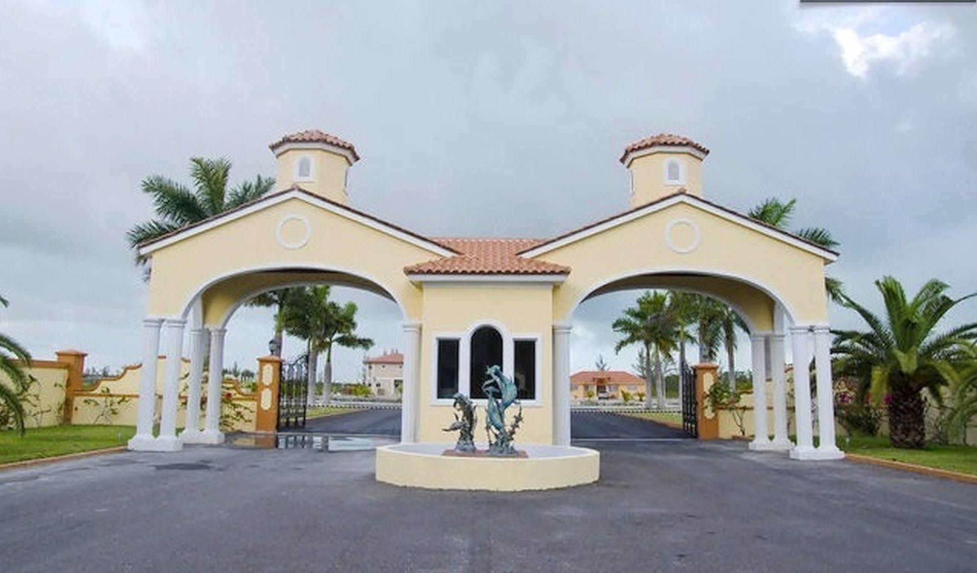 Taste Of Paradise Coral Harbour Esterno foto